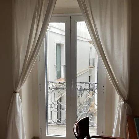 En Francos 28 * Севилья